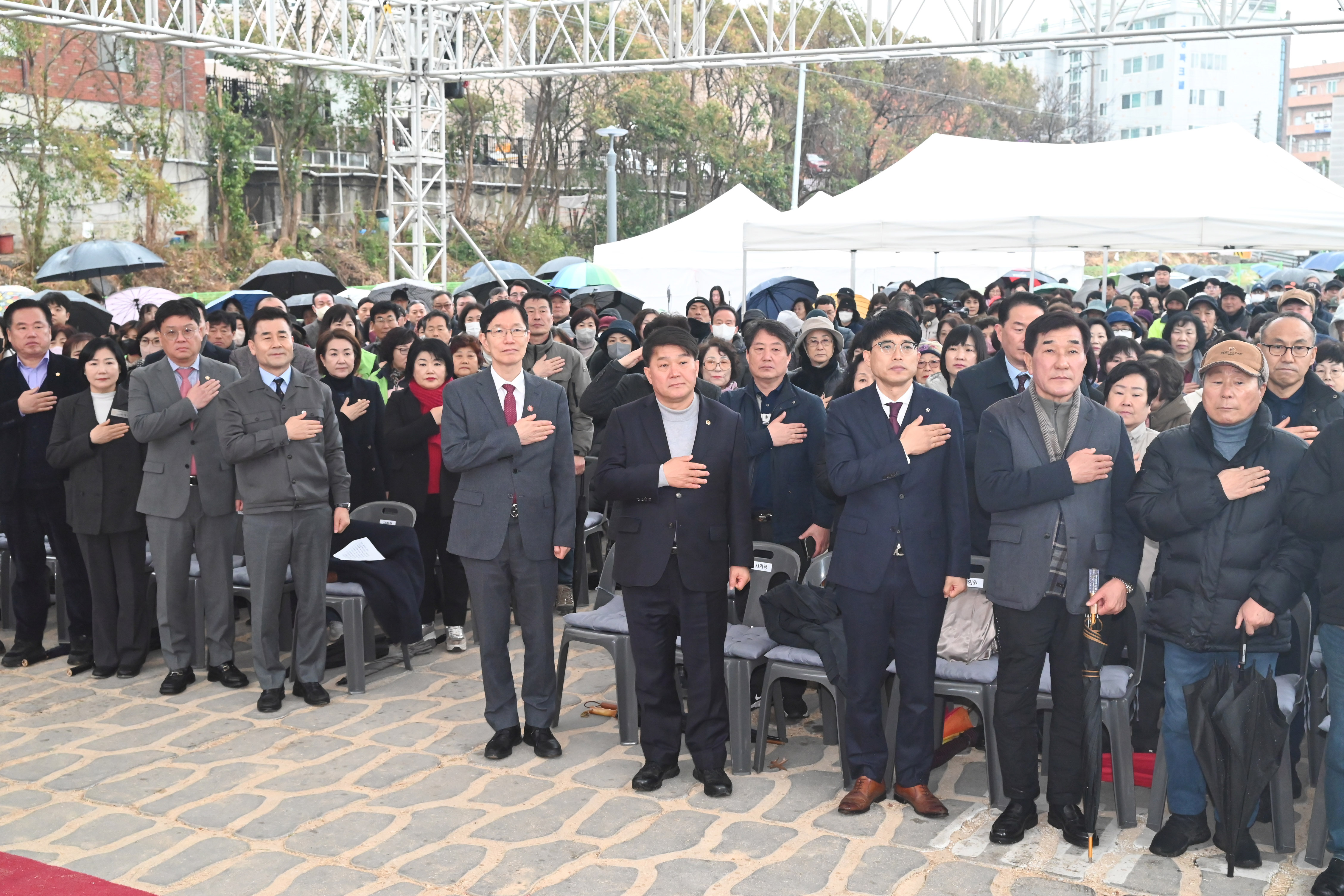 이성룡 의장, 명정천 생태하천 조성사업 준공식3