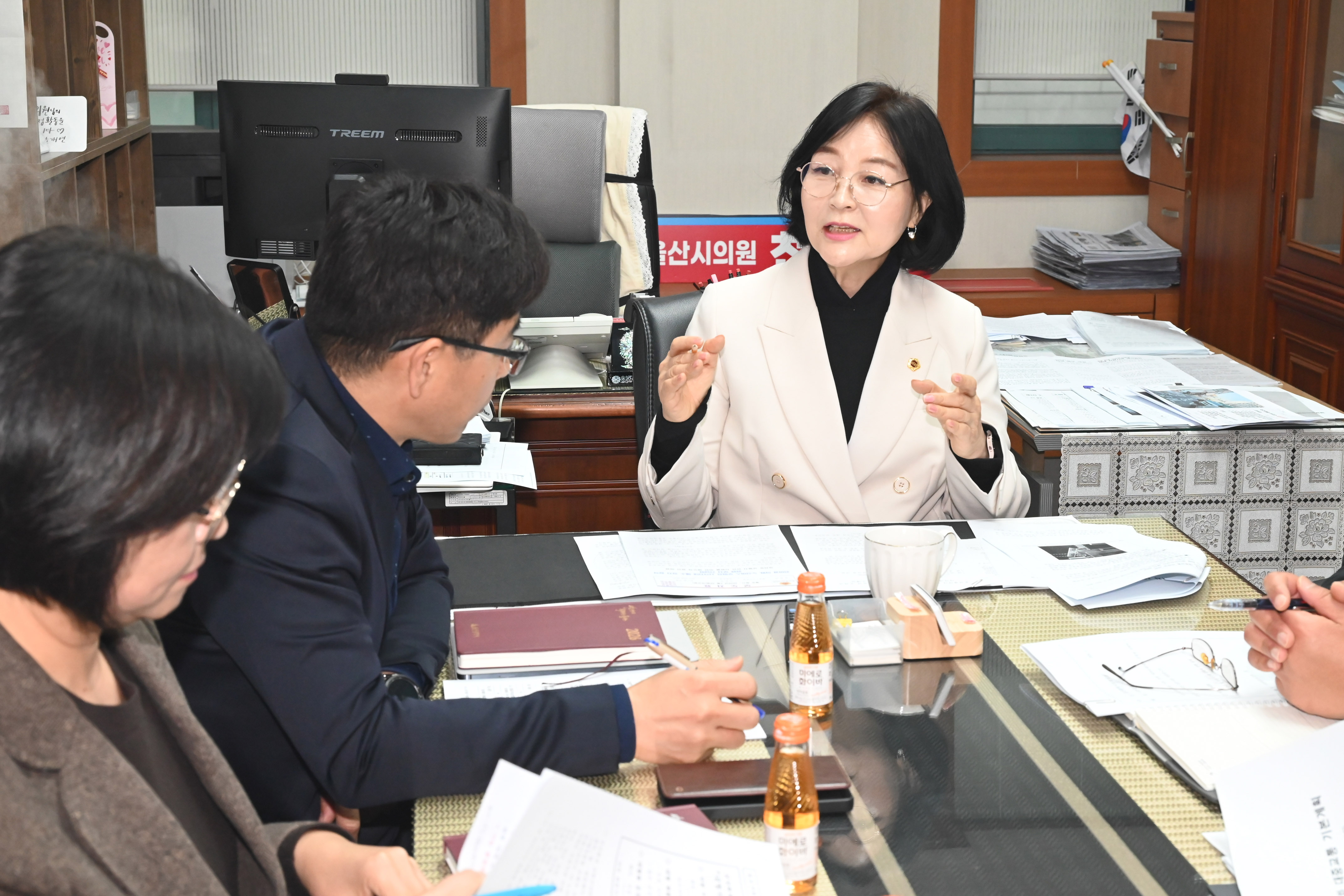 천미경 의원, 노선버스 우회전 사각지대 해소 방안과 보행자 안전 지원을 위한 제도적 대책 마련 간담회2