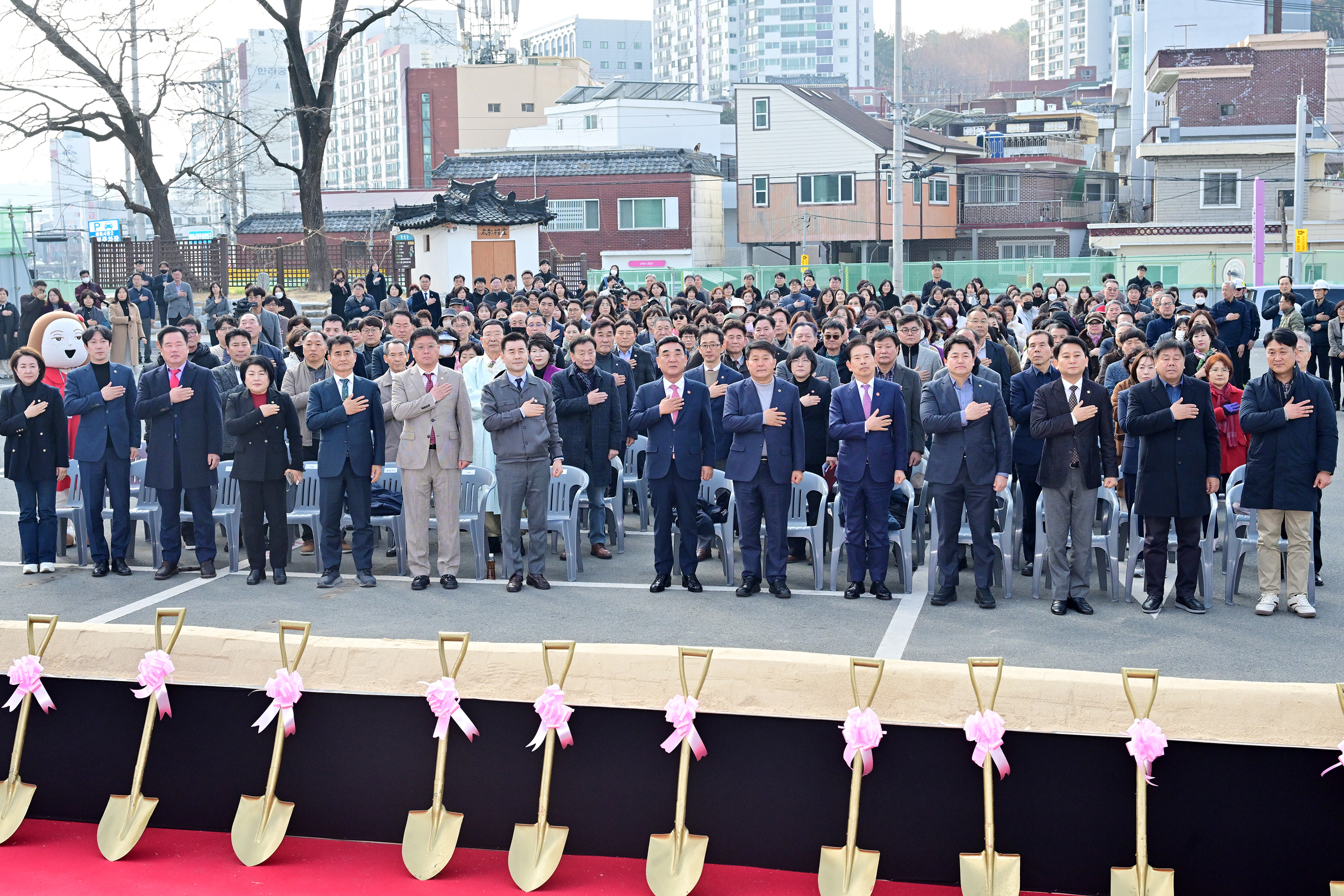 이성룡 의장, 태화종합시장 주차전용건물 건립 기공식3