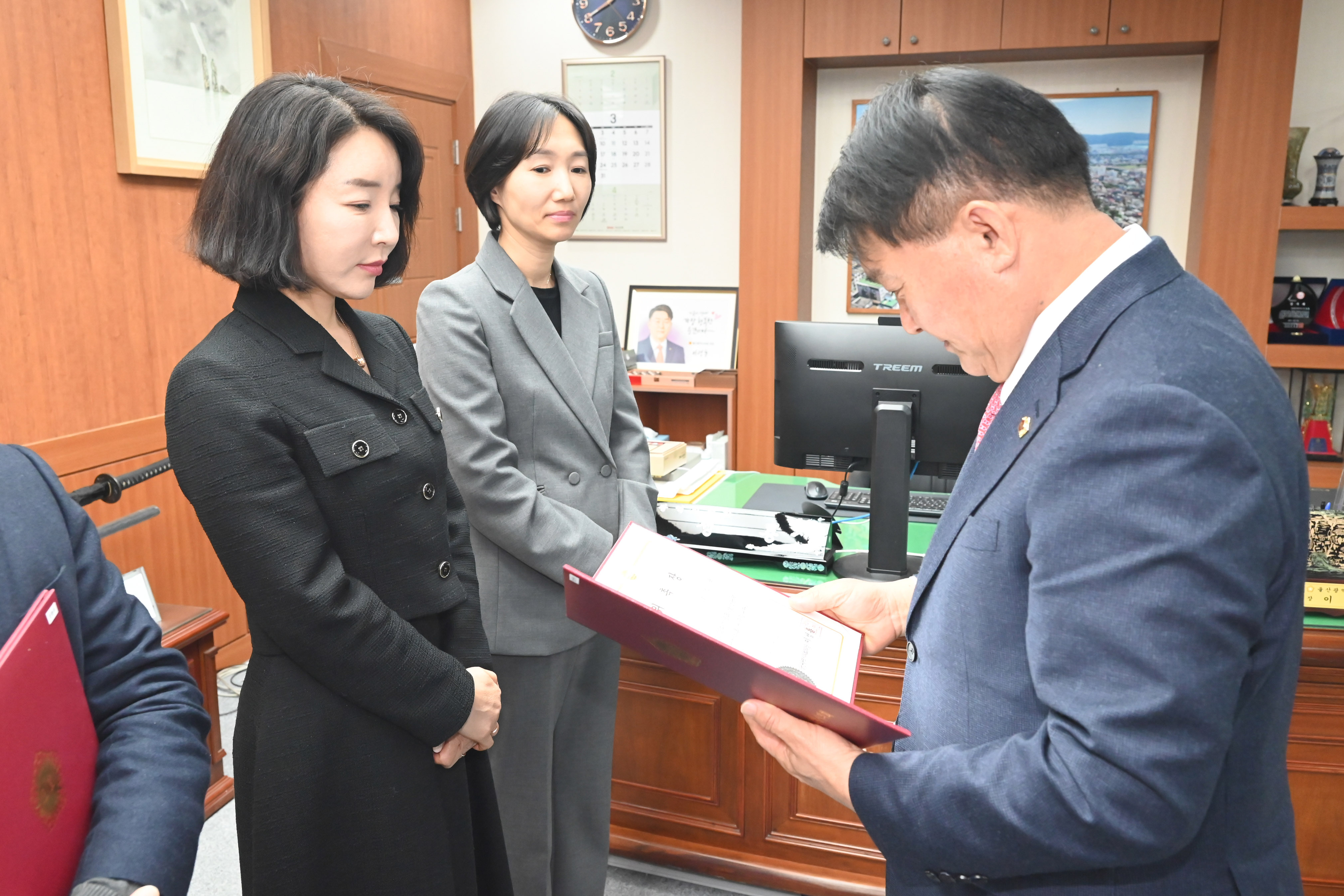 울산광역시의회, 2025회계연도 결산검사위원 위촉9