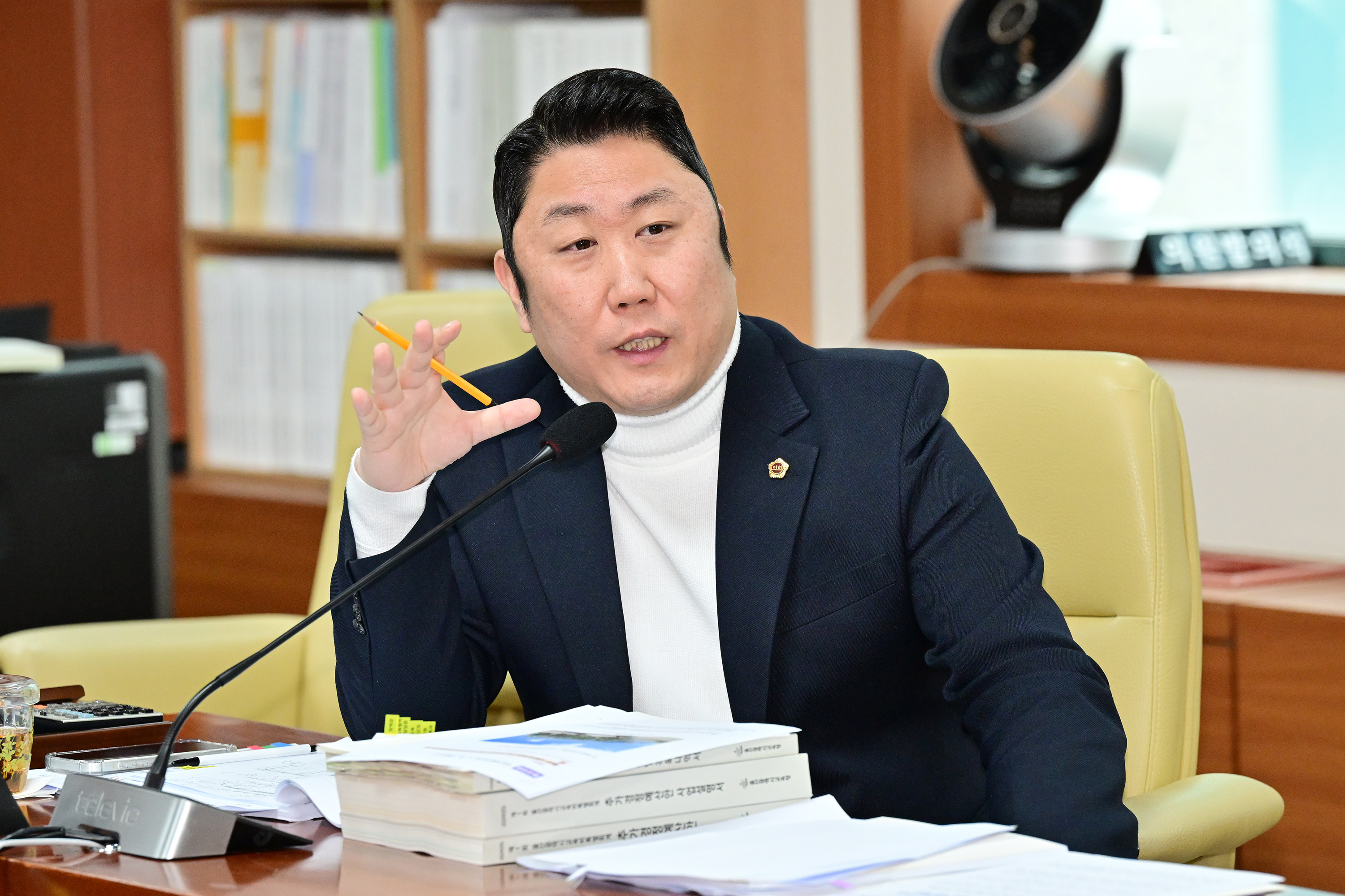 교육위원회, 교육협력담당관·정책관·교육국 소관 2026년도 제1회 추경예산안 및 조례안 심사6