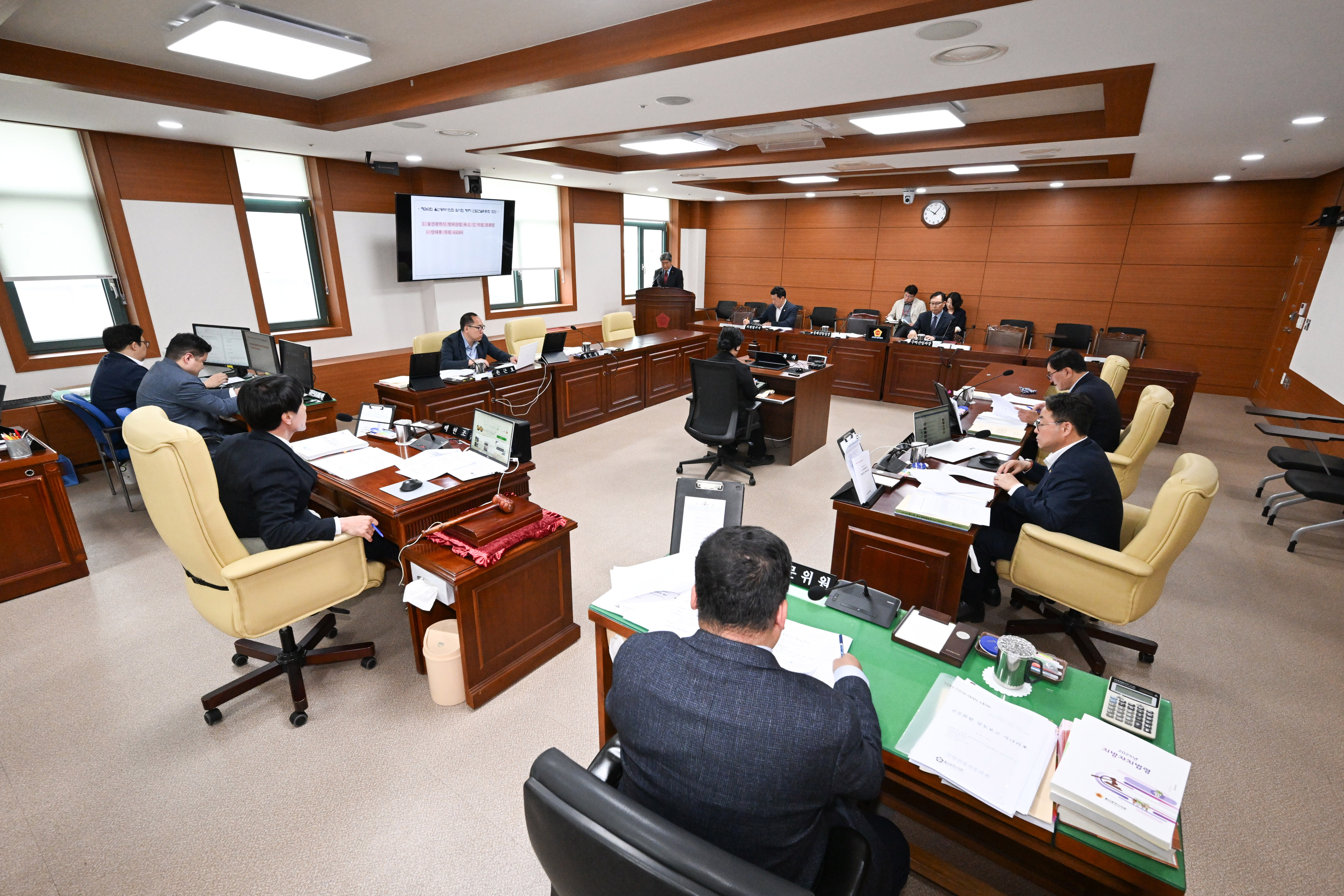 산업건설위원회, 경제산업실 소관 2026년도 제2회 울산광역시 추가경정예산안 예비심사2