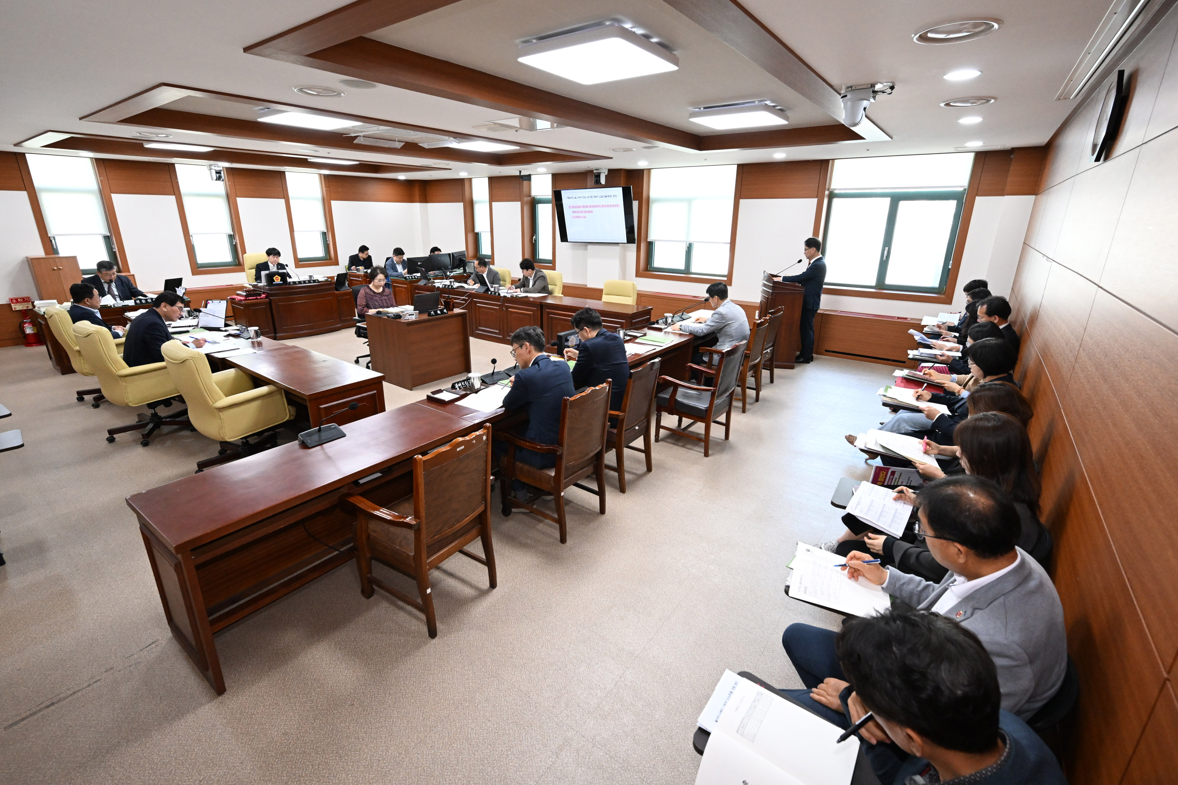 산업건설위원회, 교통국 · 기업투자국 소관 2026년도 제2회 울산광역시 추가경정예산안 예비심사2