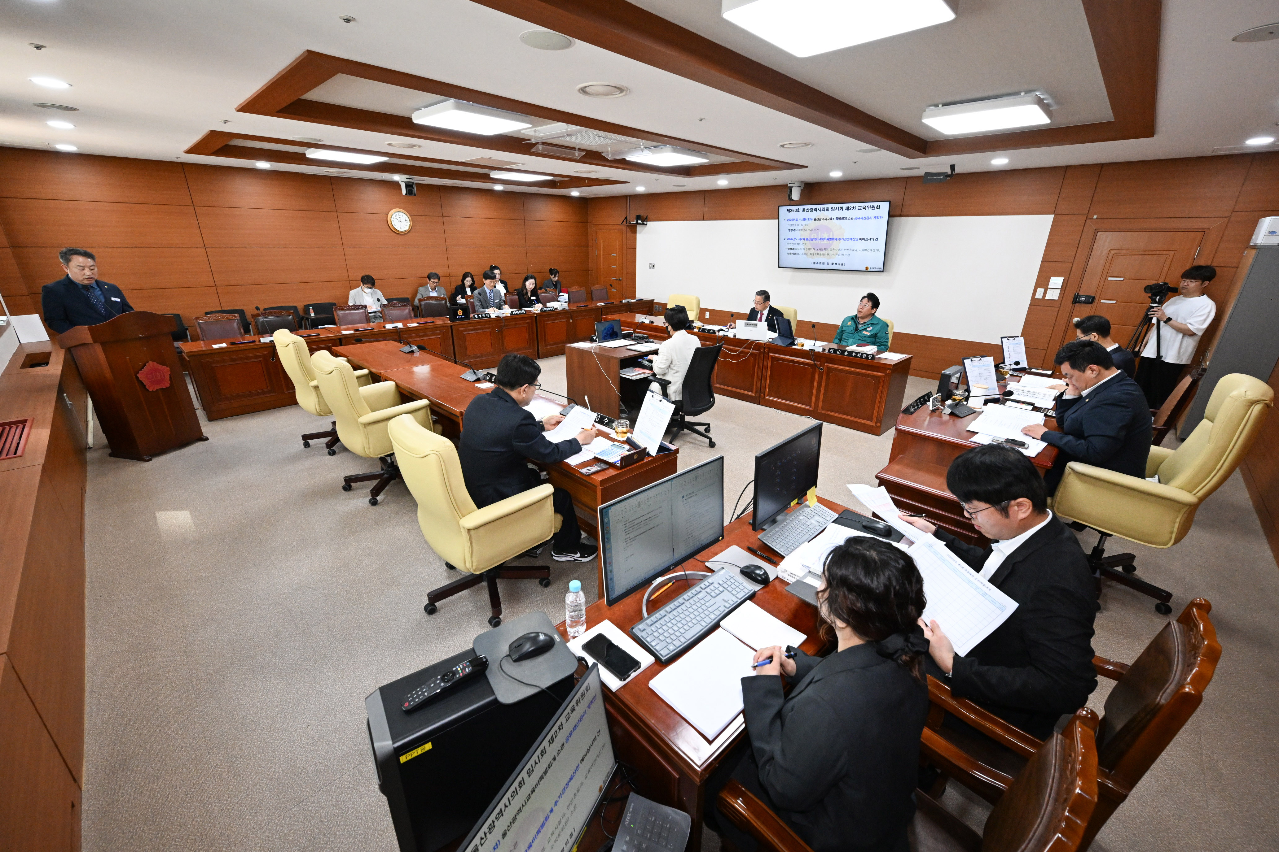 교육위원회, 행정국 소관 2026년도 수시분(1차) 울산광역시교육비특별회계 소관 공유재산관리계획안 등 심사3