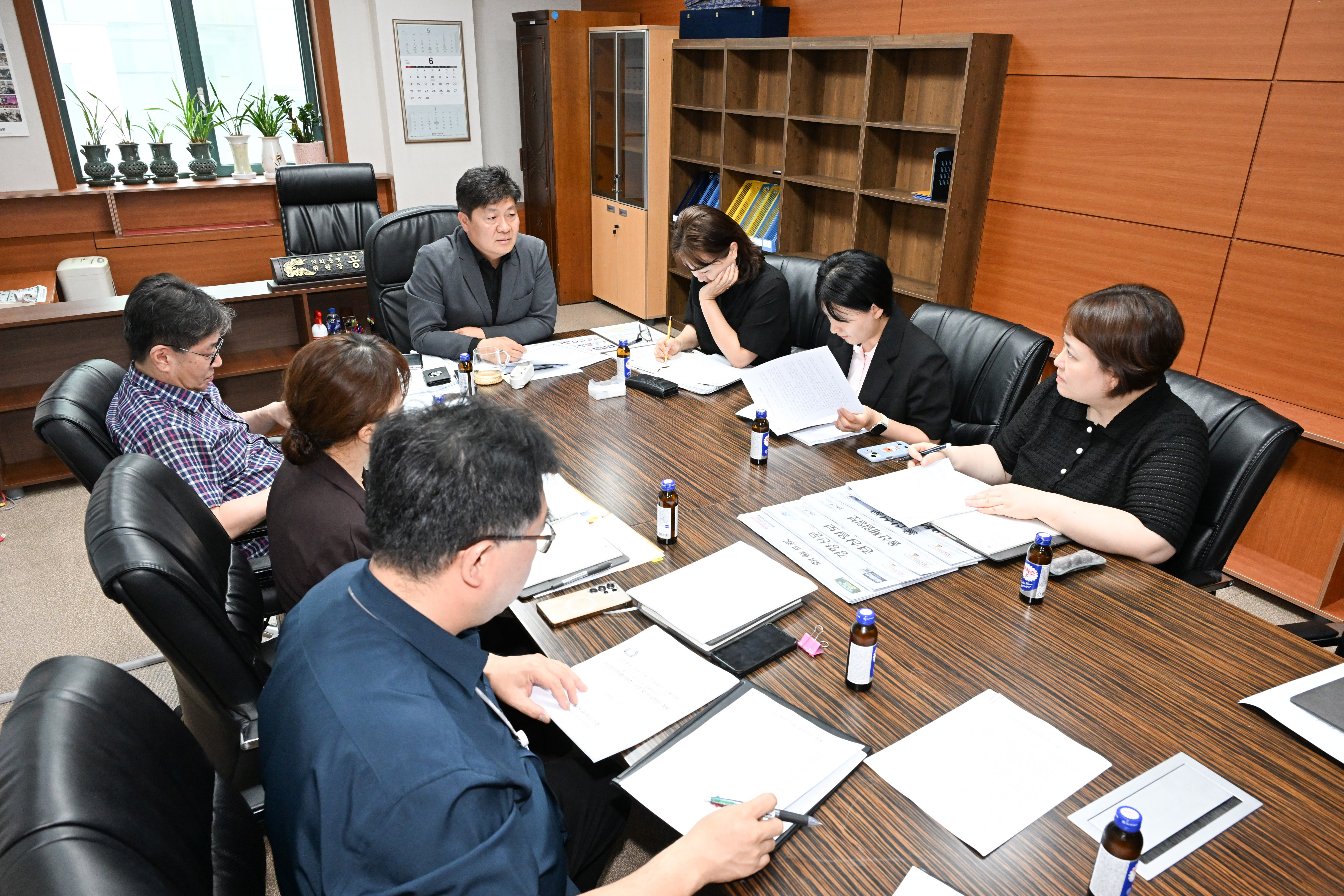공진혁 의회운영위원장, 울산광역시의회 인사청문회 조례안 마련 위한 실무간담회3