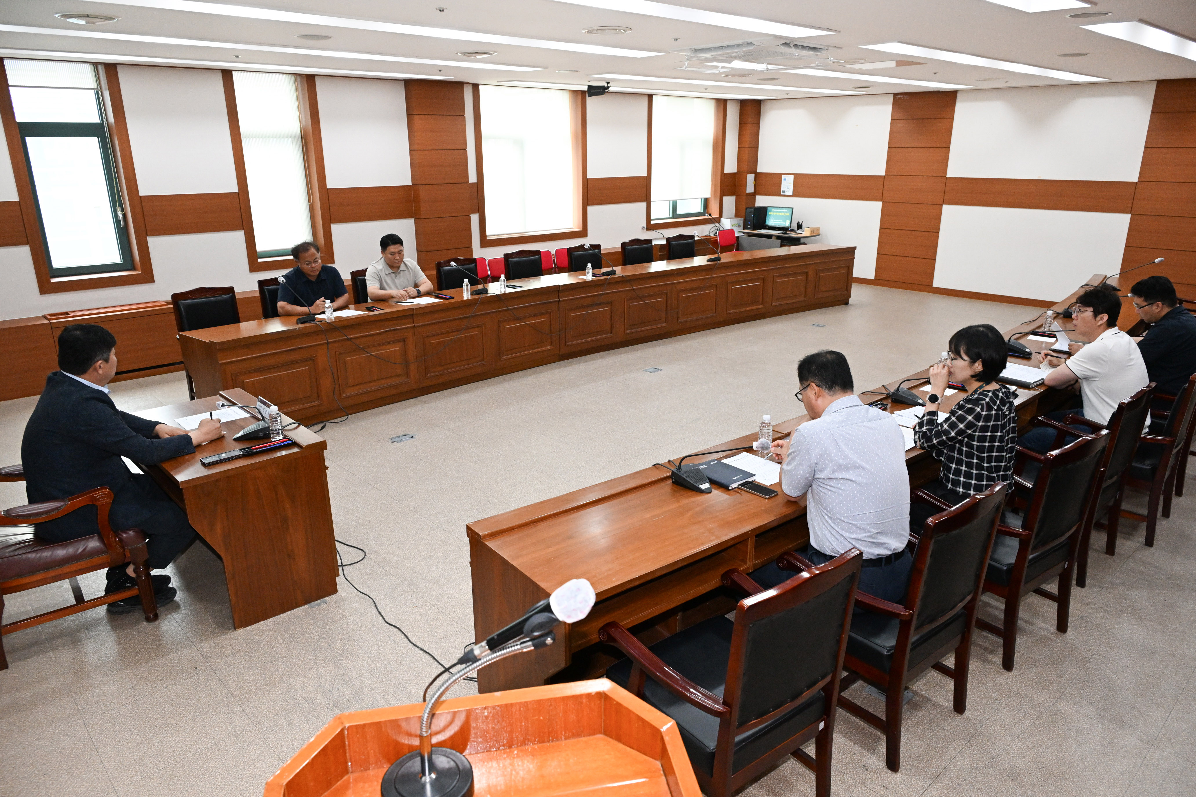 공진혁 의회운영위원장, 울주군 한우축제 활성화 간담회10