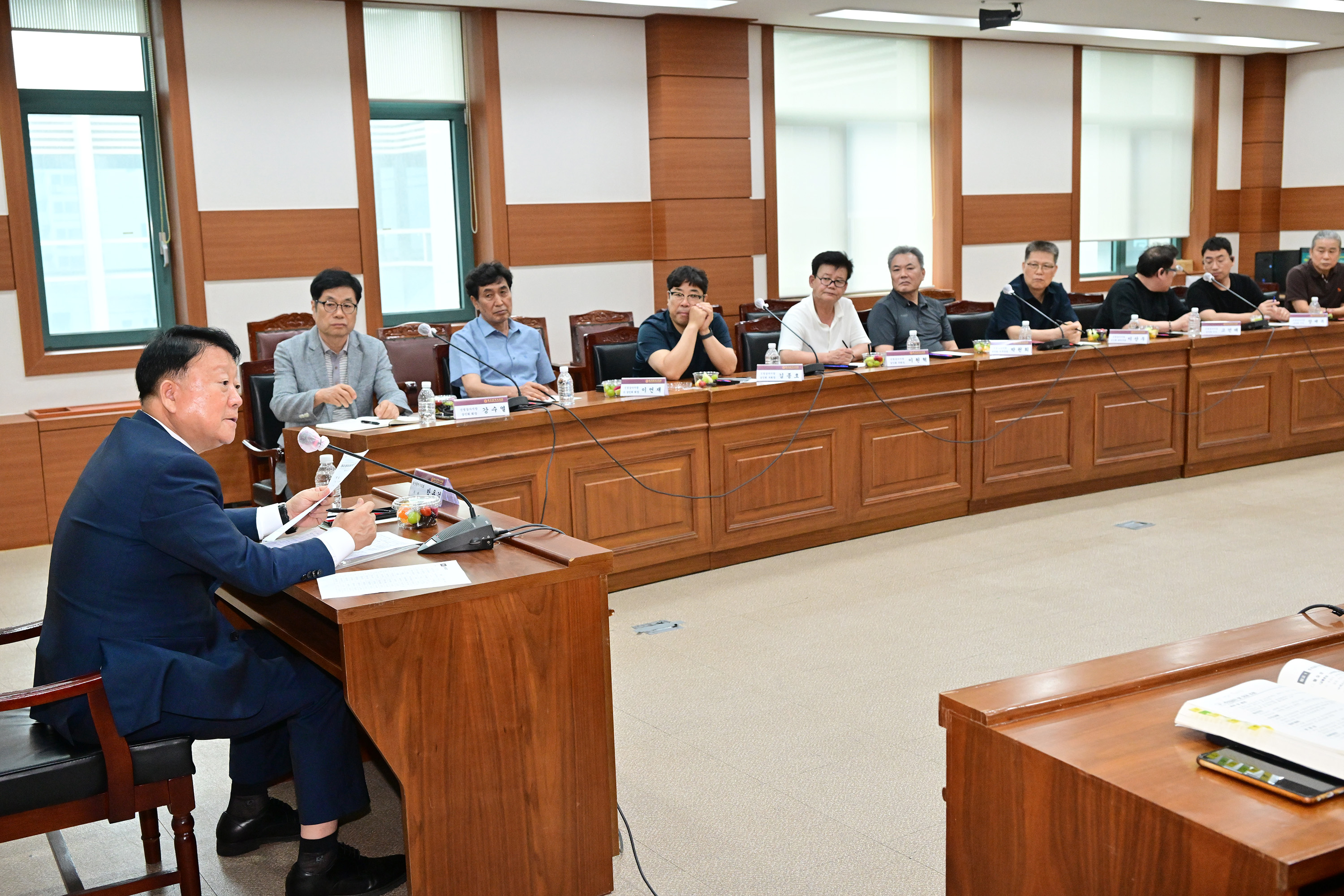 박용걸 예산결산특별위원장, 전통시장 공영주차장 이용자 부담경감 조례정비 간담회6