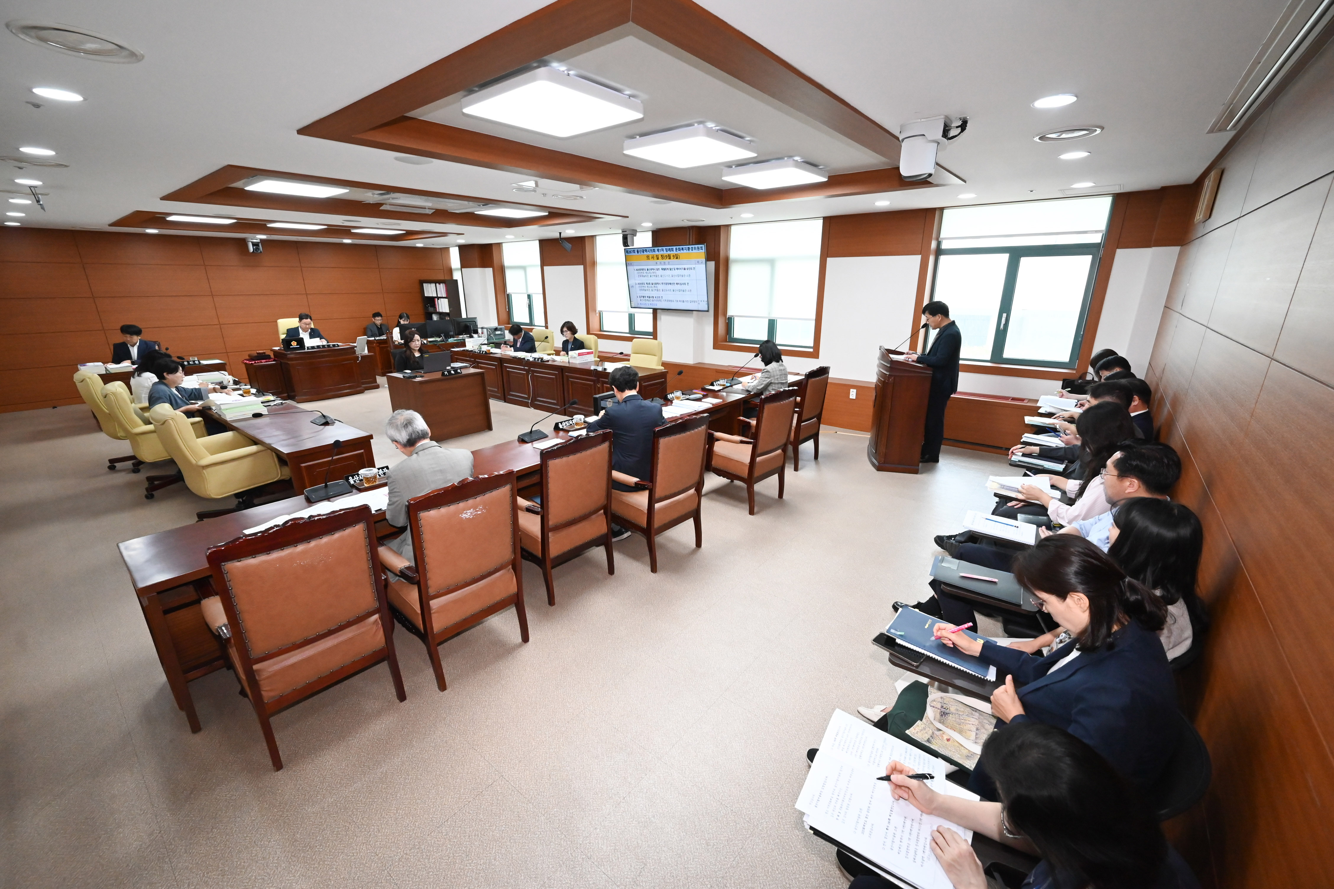 문화복지환경위원회, 문화예술회관 소관 2026년도 제3회 울산광역시 추경예산안 예비 심사3