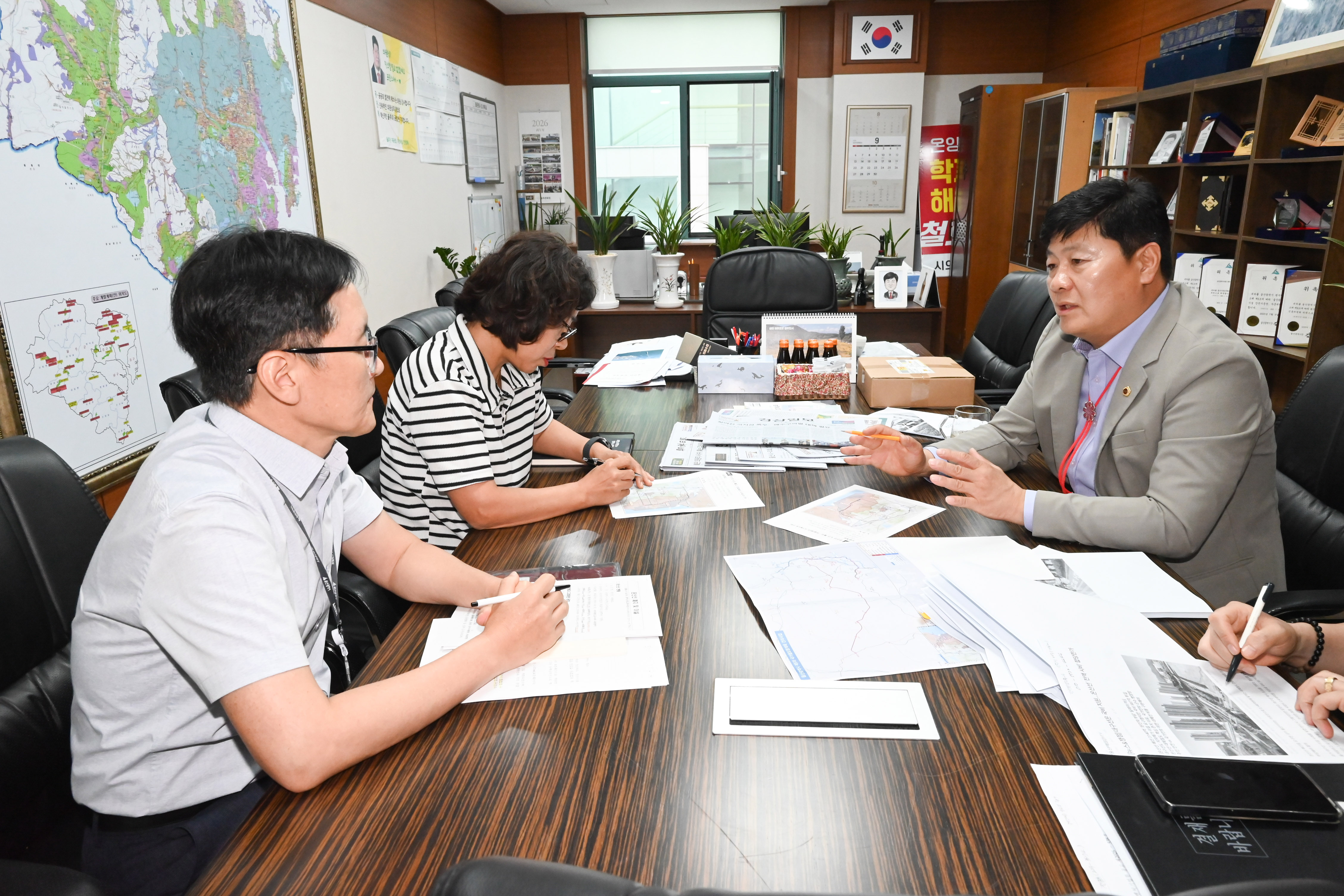 공진혁 의회운영위원장,  온산선 폐지·이설 관계부서 간담회1
