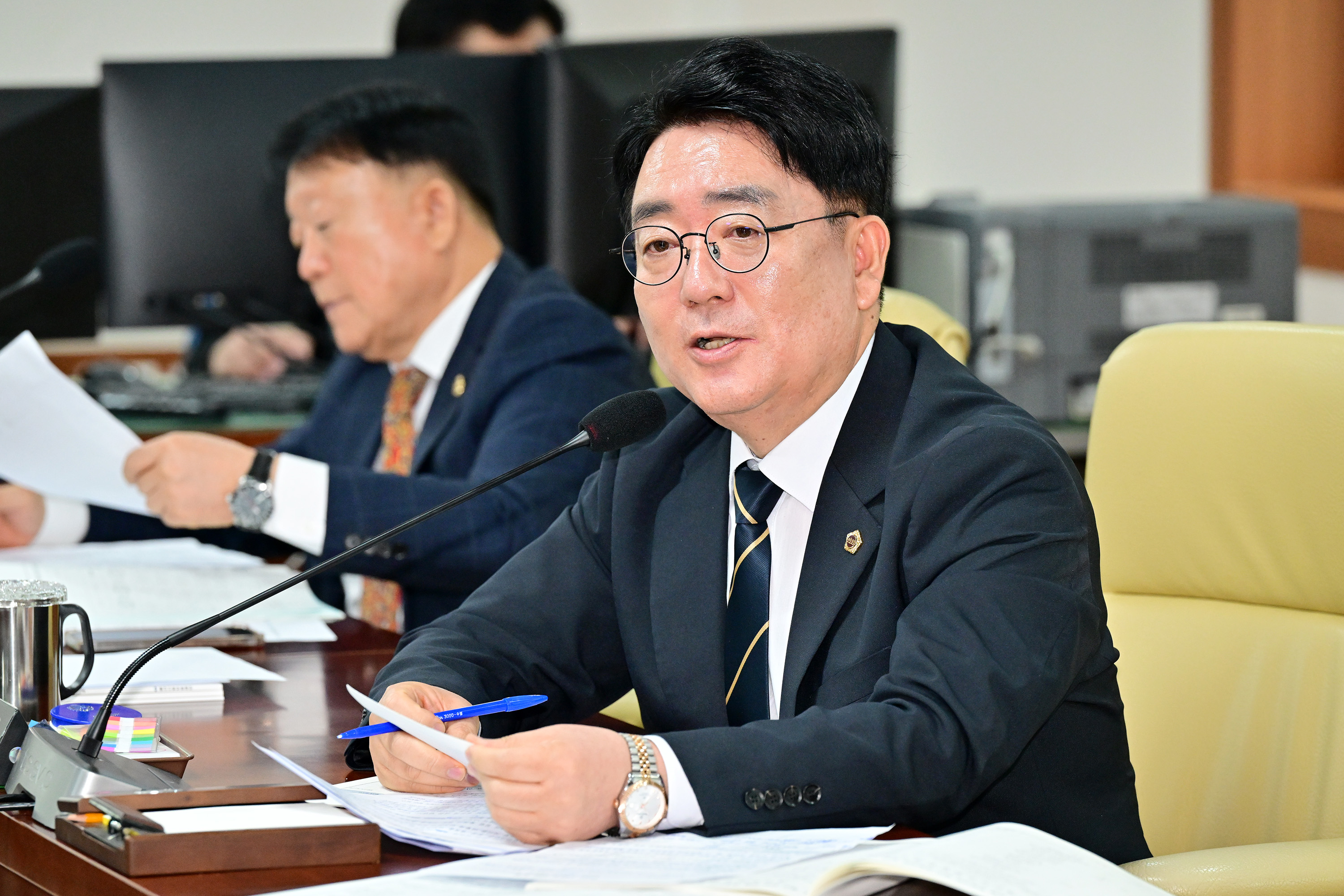 울산광역시의회, 울산신용보증재단 이사장 후보자 인사청문회9
