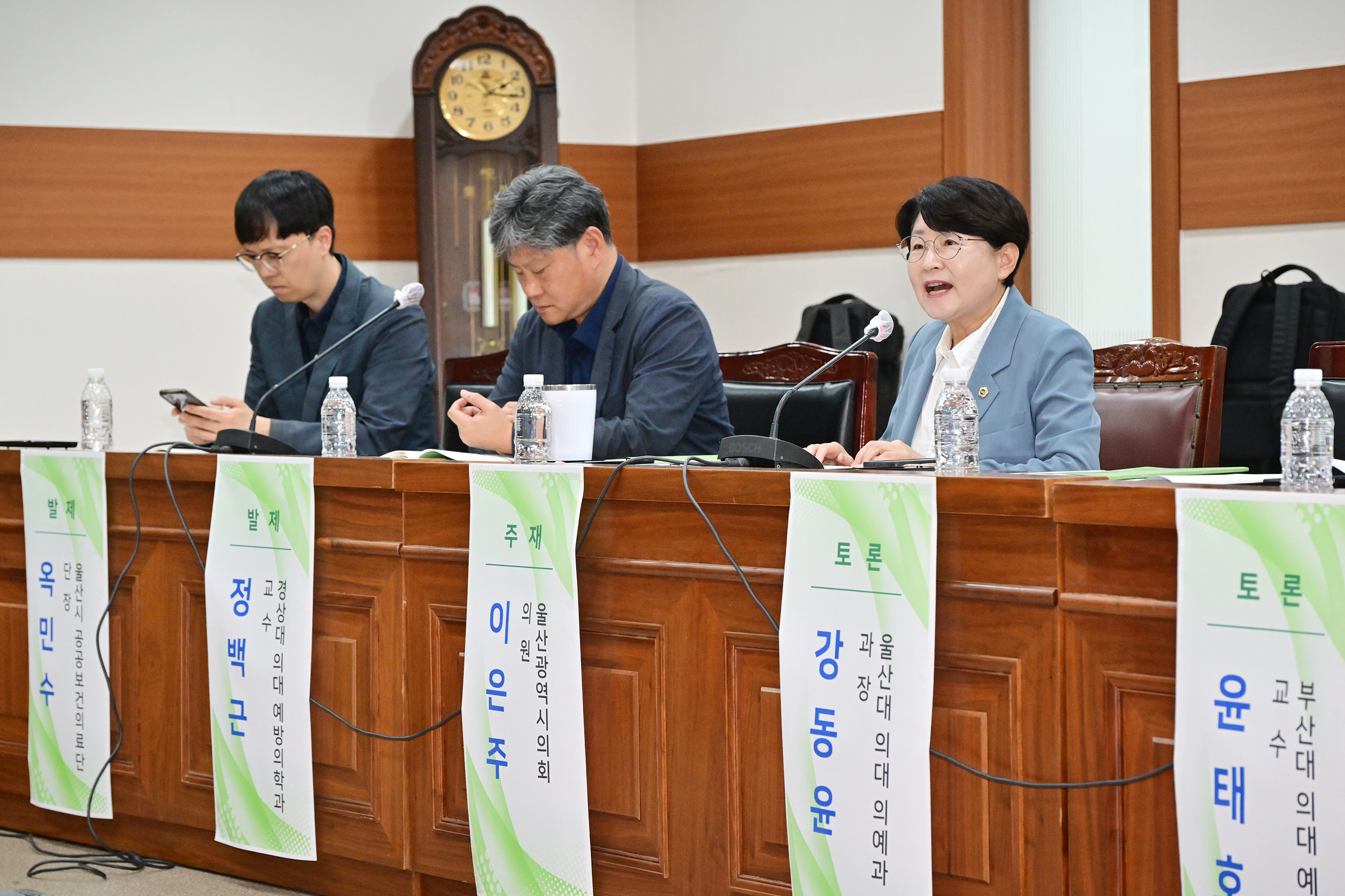 허희정·이은주 의원, 울산 지역 필수 공공 의료 확충방안 토론회6