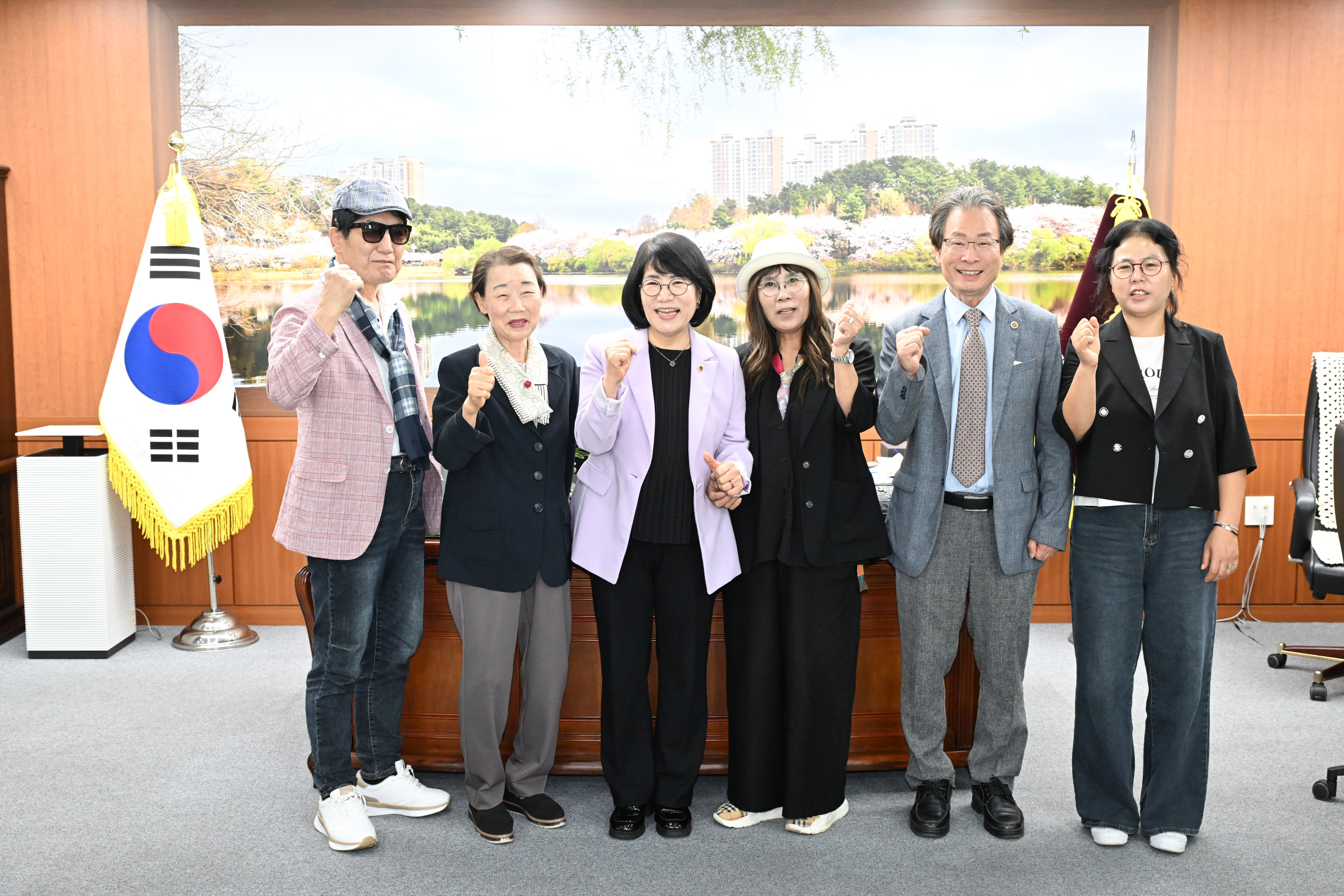 이영해 의장, 최량 울산문화공예협회장 환담1