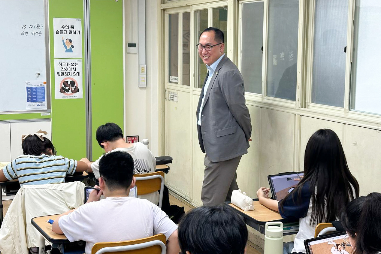 손근호 부의장, 학교예술교육 활성화 위한 수업 현장 방문1