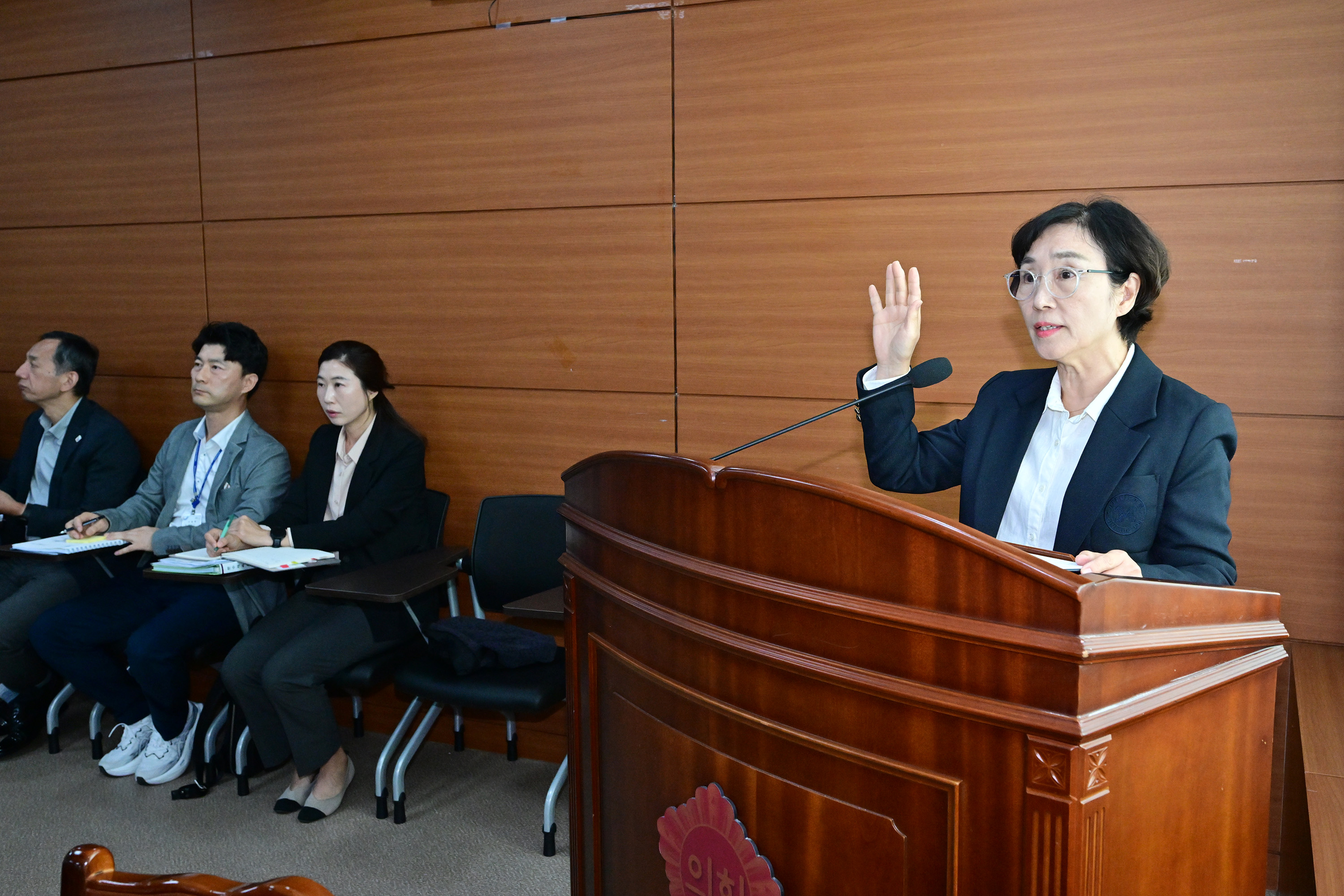 울산광역시의회, 울산시설관리공단 이사장 후보자 인사청문특별위원회3