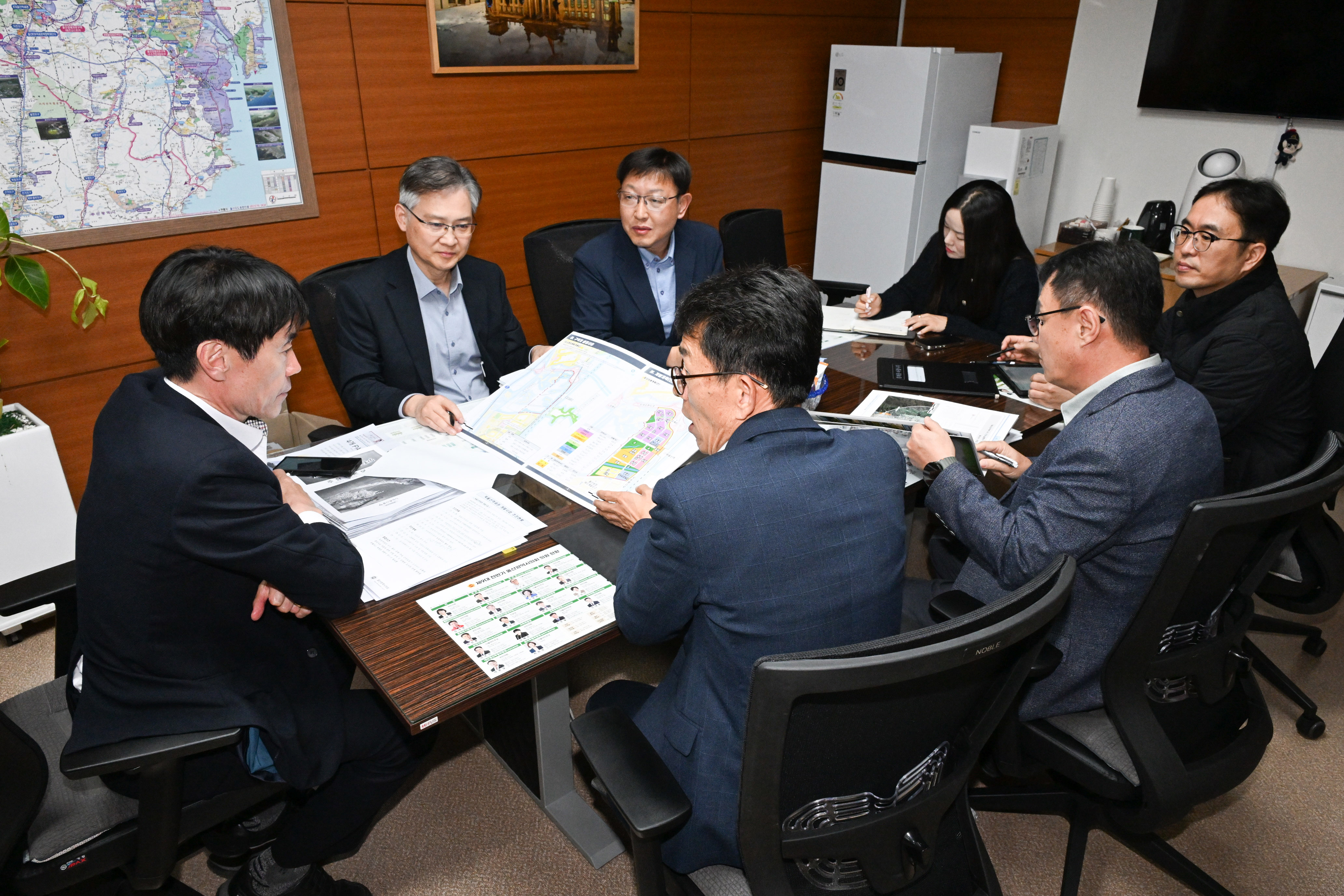 백현조 산업건설위원장, 북울산역세권 개발 및 농소지구 업무청취4